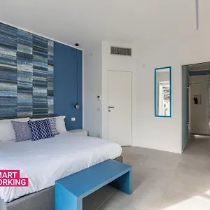  Apartment Casa Azul Cala By Wonderful Italy