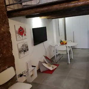  Apartment La Casetta Di Marta Ai Quattro Canti